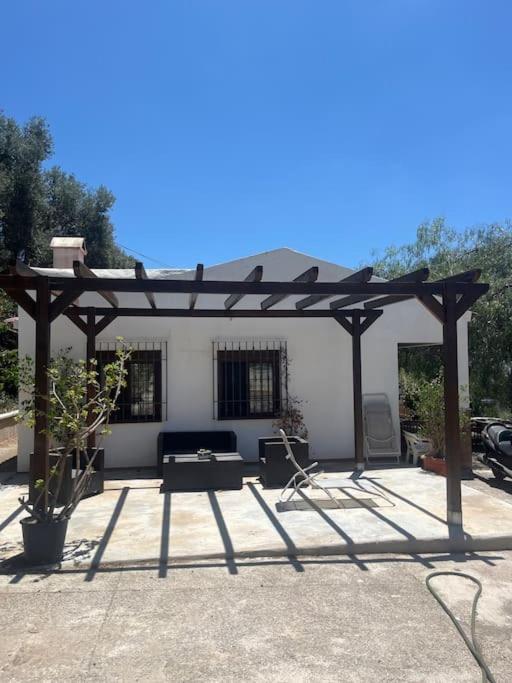 Farmhouse Surrounded By Centenary Olive Trees Olías Dış mekan fotoğraf